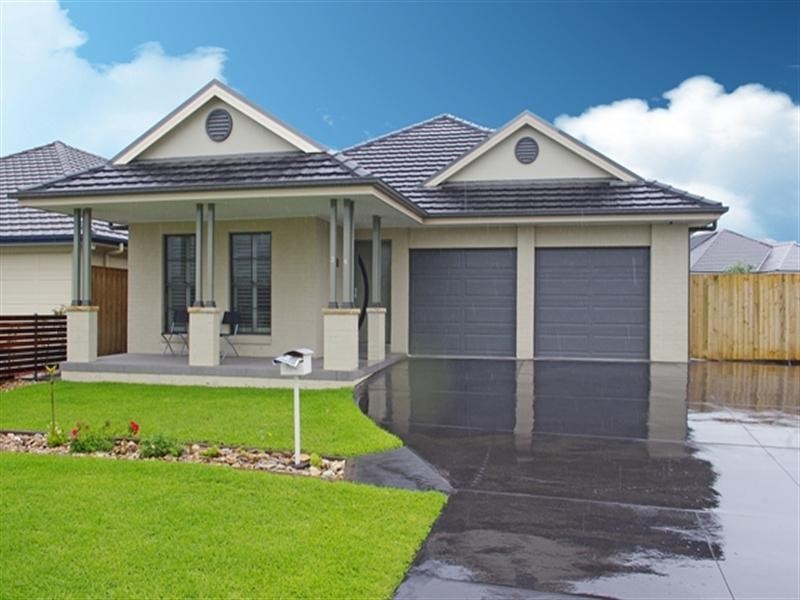 24 Liz Kernohan Drive, Elderslie NSW 2570