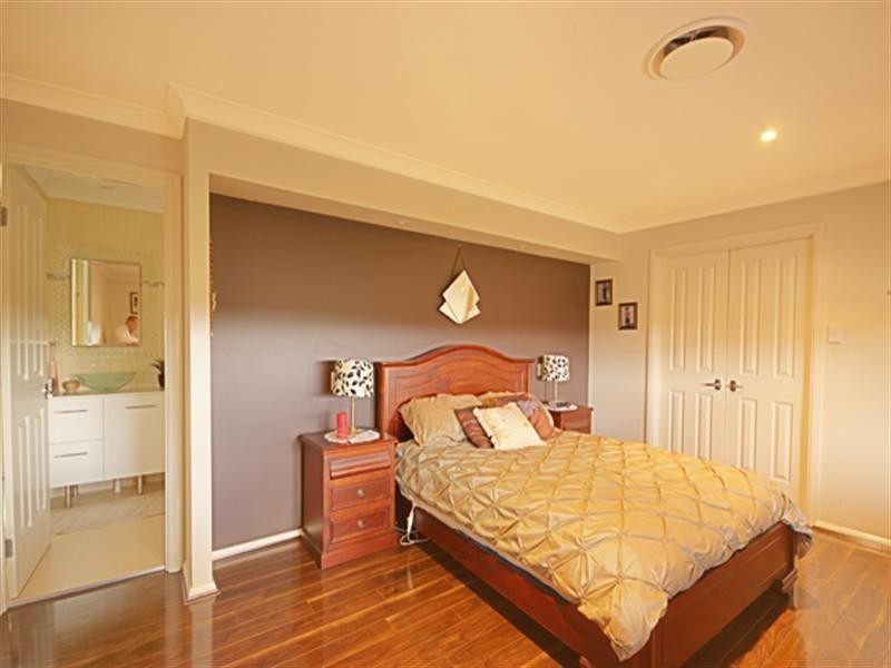 9 Gannon Close, Bradbury NSW 2560