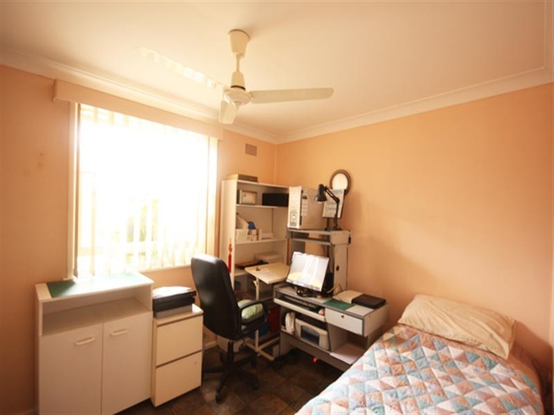 31 Edgar Street, Macquarie Fields NSW 2564