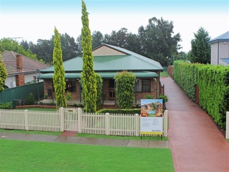 35 Harrington Street, Elderslie NSW 2570