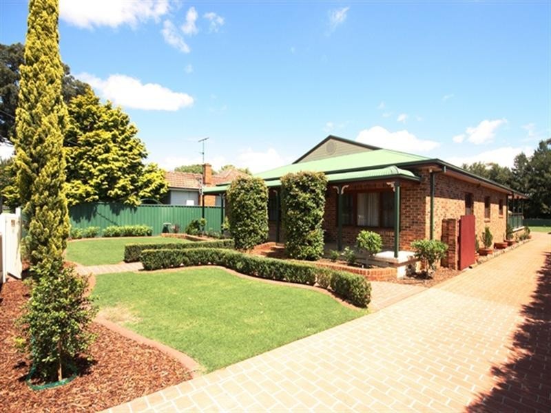 35 Harrington Street, Elderslie NSW 2570