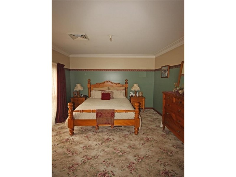 35 Harrington Street, Elderslie NSW 2570