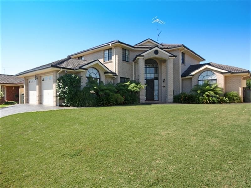 10 Clematis Place, Mount Annan NSW 2567