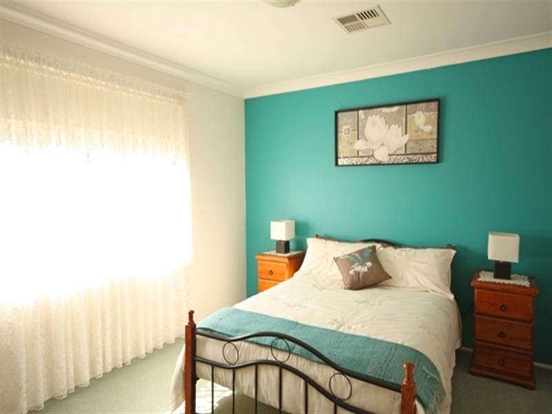 10 Clematis Place, Mount Annan NSW 2567