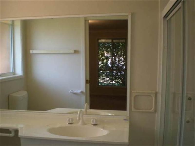 Wattle Grove NSW 2173