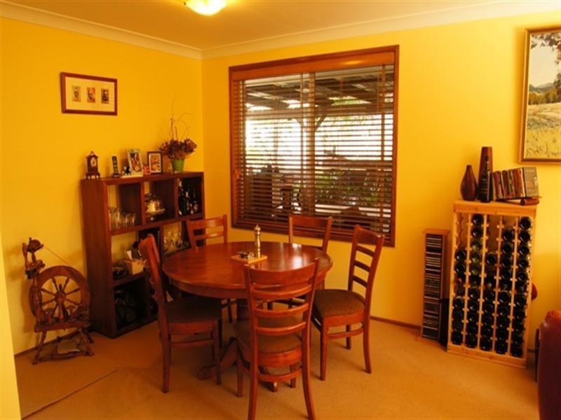 16 Holborn Street, Ambarvale NSW 2560