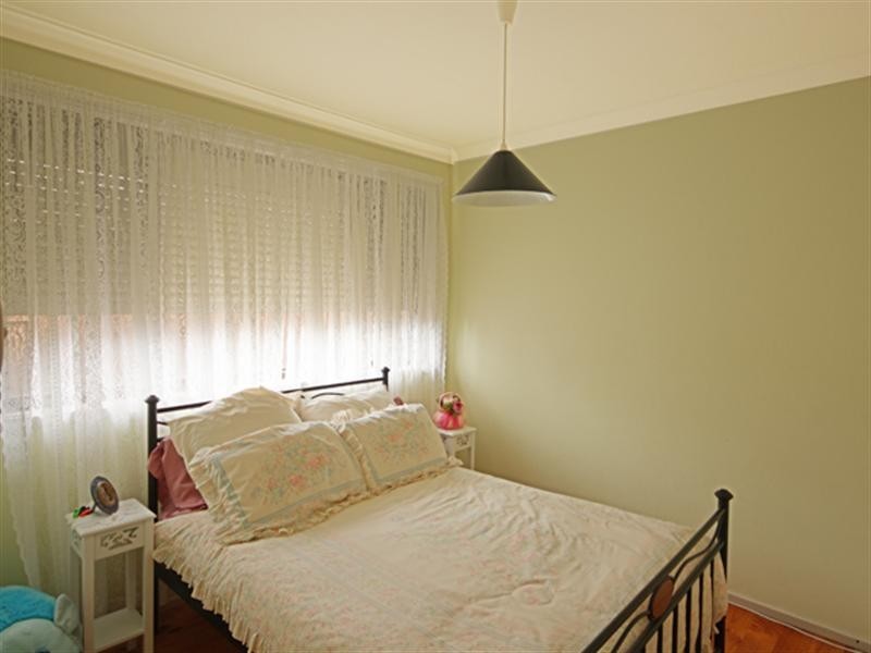 Ruse NSW 2560