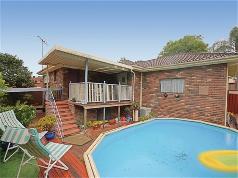 Ruse NSW 2560