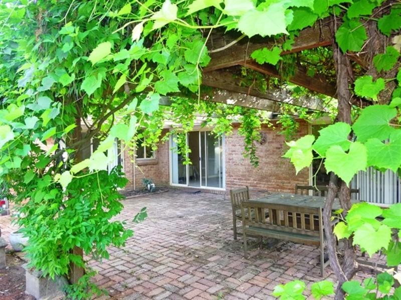 22 Francis Street, Minto NSW 2566