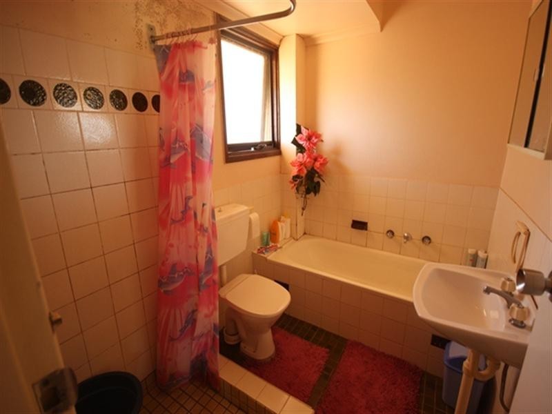 11/42 Woodhouse Drive, Ambarvale NSW 2560