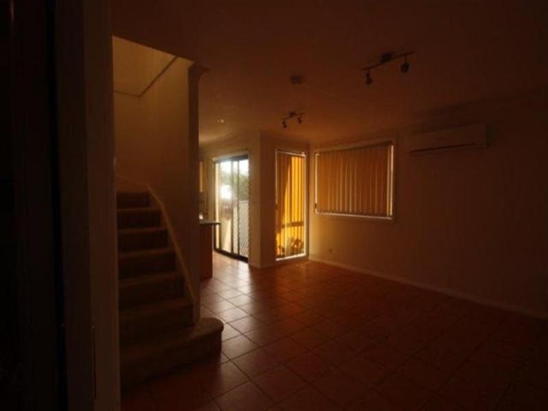 4/137 Cumberland Road, Ingleburn NSW 2565