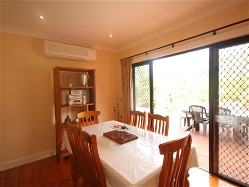 9 Barratt Avenue, Camden South NSW 2570