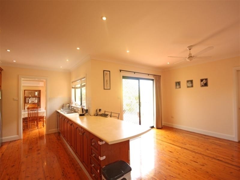 9 Barratt Avenue, Camden South NSW 2570