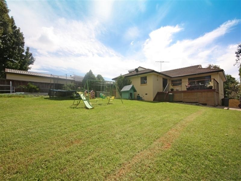 9 Barratt Avenue, Camden South NSW 2570