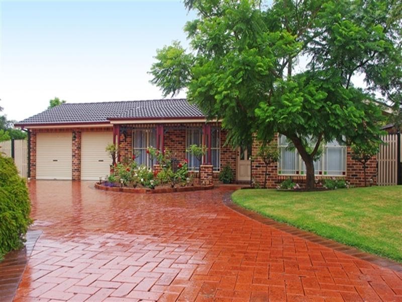 18 Pin Oak Place, Narellan Vale NSW 2567