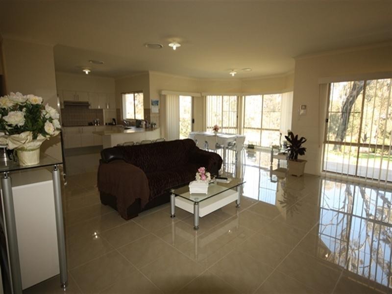 28 Jackey Drive, Camden Park NSW 2570