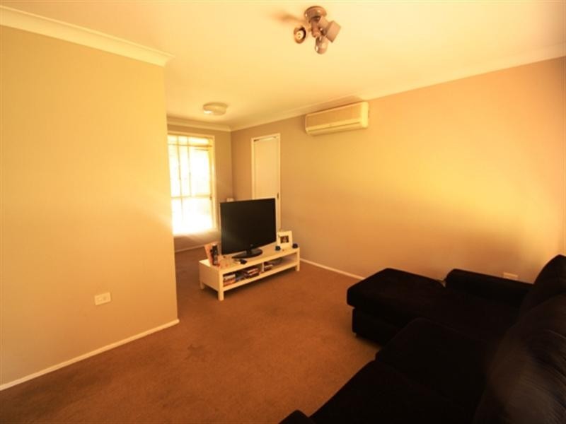 6 Paddy Miller Avenue, Currans Hill NSW 2567