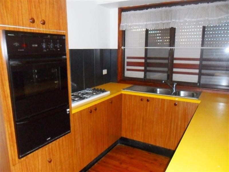 13 Dunkeld Place, St Andrews NSW 2566