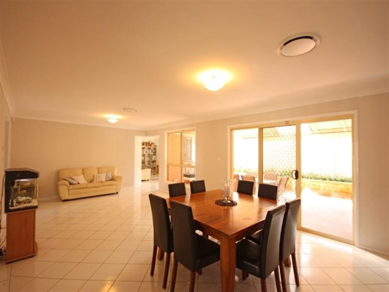 56 Fullerton Circuit, St Helens Park NSW 2560
