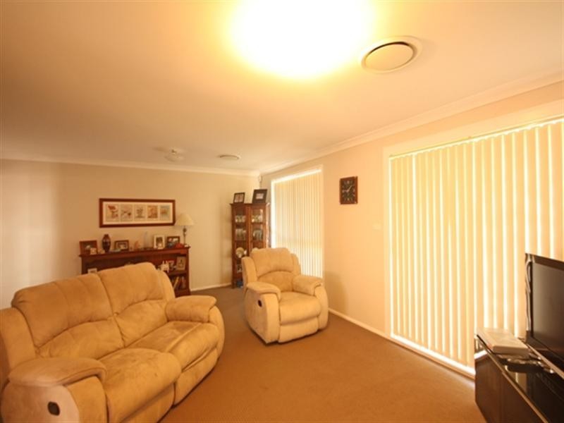 56 Fullerton Circuit, St Helens Park NSW 2560