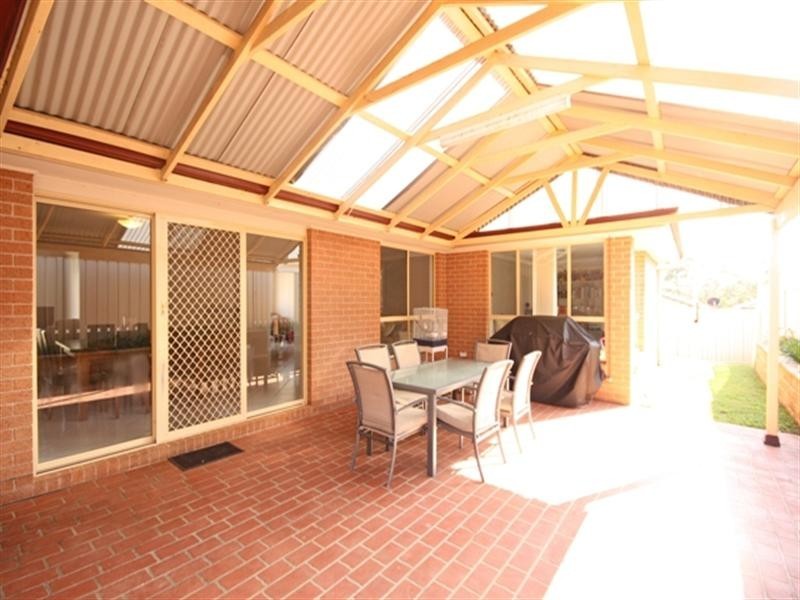 56 Fullerton Circuit, St Helens Park NSW 2560