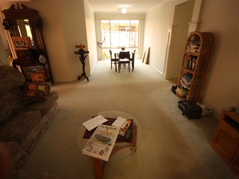 32 Stenhouse Drive, Mount Annan NSW 2567
