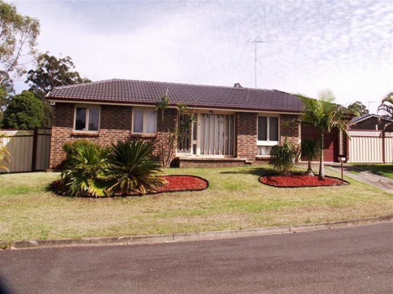 10 Galashiels Avenue, St Andrews NSW 2566