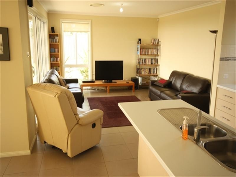 28 Franzman Avenue, Elderslie NSW 2570