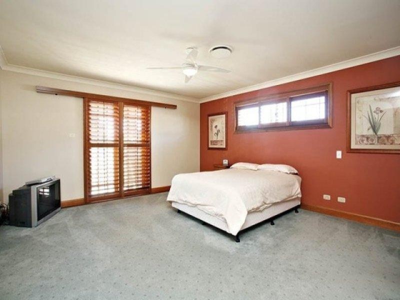 Macquarie Links NSW 2565