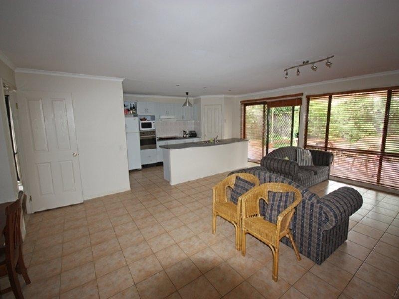 7 Egret Way, Mount Annan NSW 2567