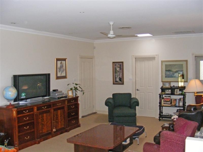 Macquarie Links NSW 2565