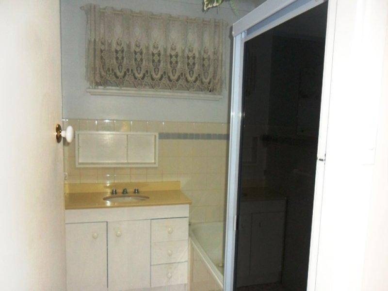 31 Edgar Street, Macquarie Fields NSW 2564