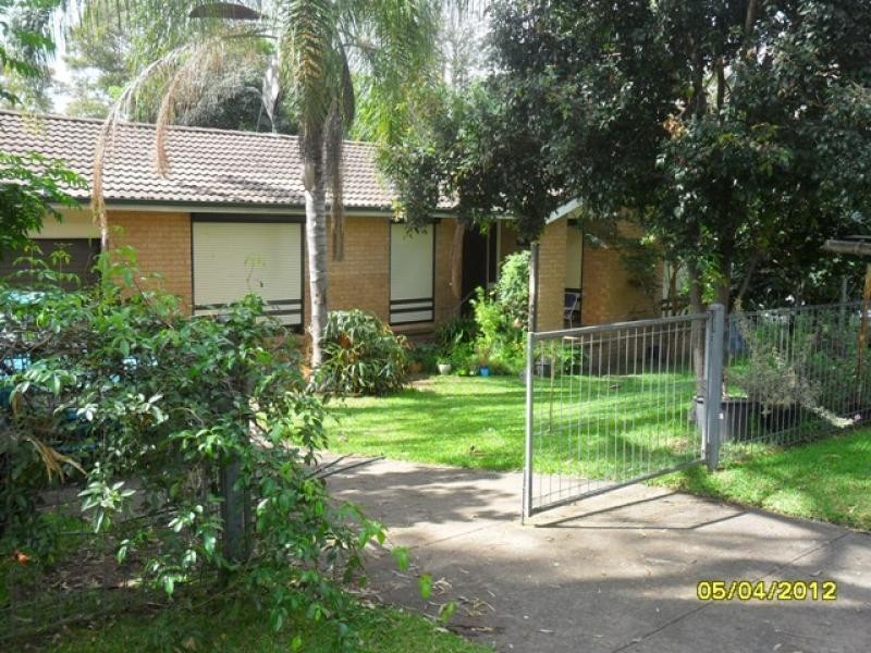 4 Enid Place, Ingleburn NSW 2565