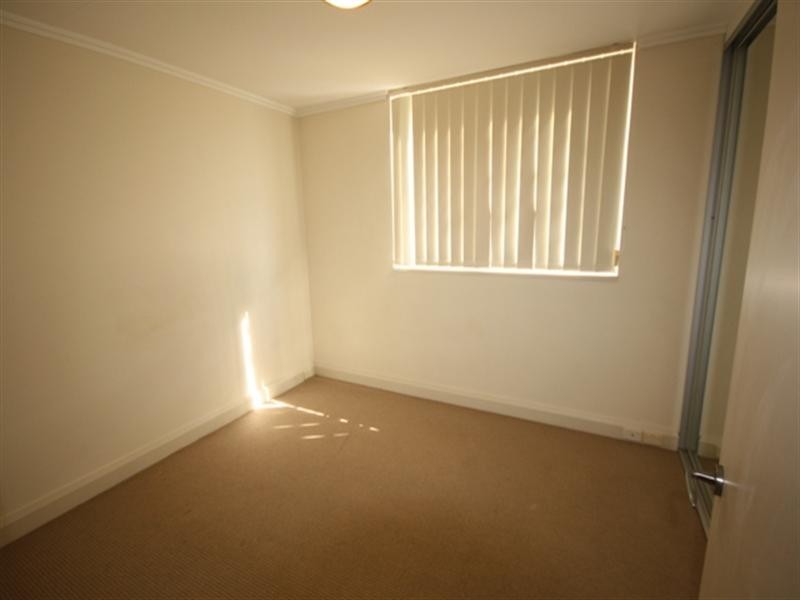 16f/541 Pembroke Road, Leumeah NSW 2560