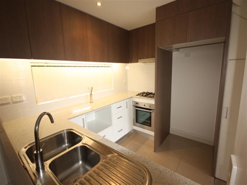 16f/541 Pembroke Road, Leumeah NSW 2560