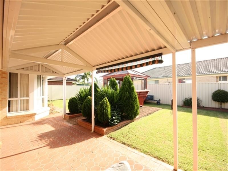 58 Englorie Park Drive, Glen Alpine NSW 2560