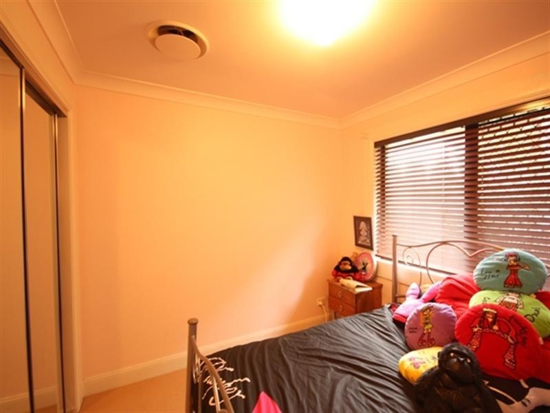 Glen Alpine NSW 2560