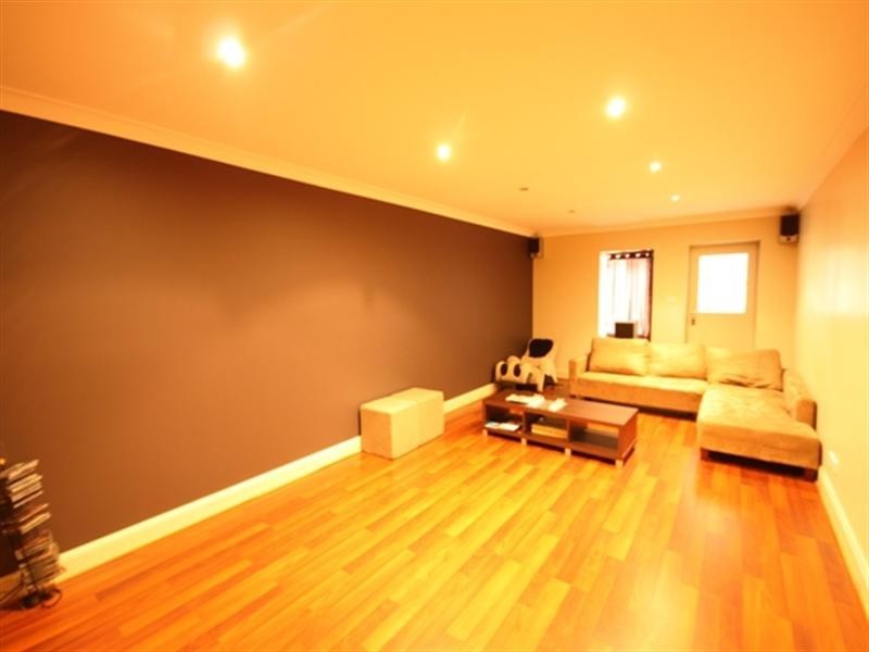 Glen Alpine NSW 2560