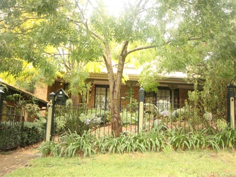 4 Barooga Avenue, Bradbury NSW 2560