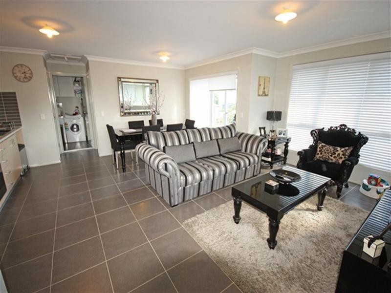 13 Bellona Terrace, Glenfield NSW 2167