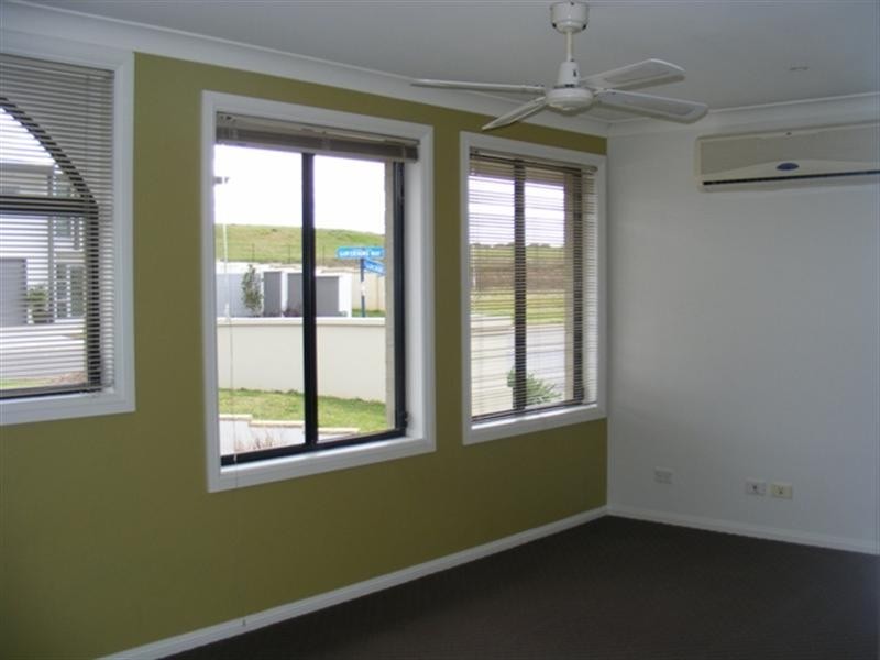 Macquarie Links NSW 2565