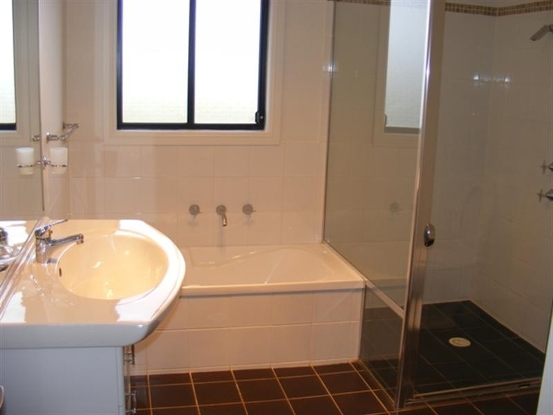 Macquarie Links NSW 2565