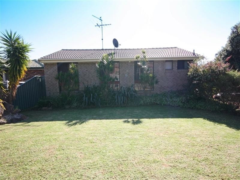19 Ardrossan Crescent, St Andrews NSW 2566