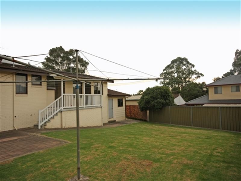 Bradbury NSW 2560