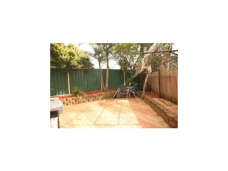 20 Campbell Close, Minto NSW 2566