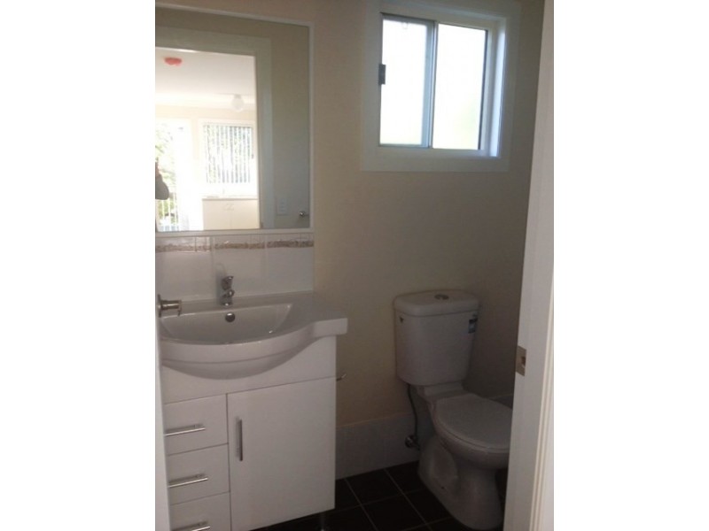 2a Grandview Drive, Campbelltown NSW 2560