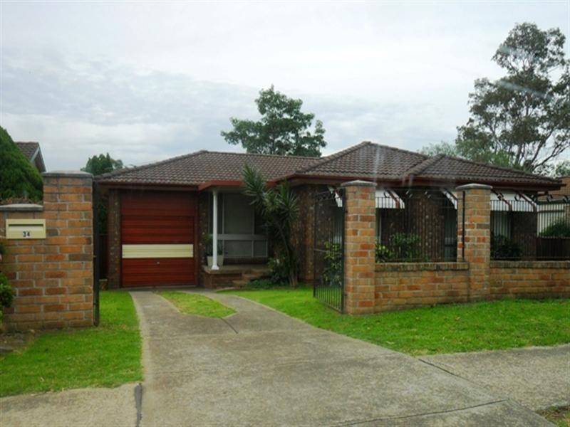 34 Benham Road, Minto NSW 2566