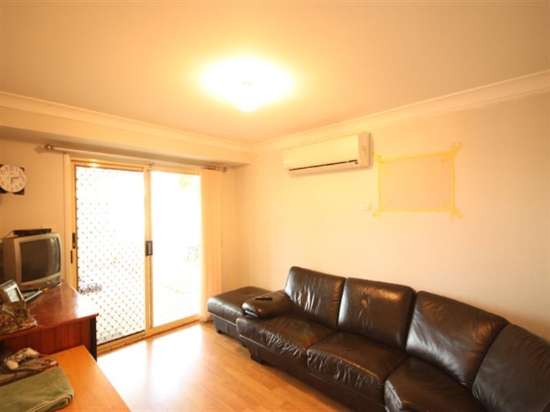 15a Porter Street, Minto NSW 2566