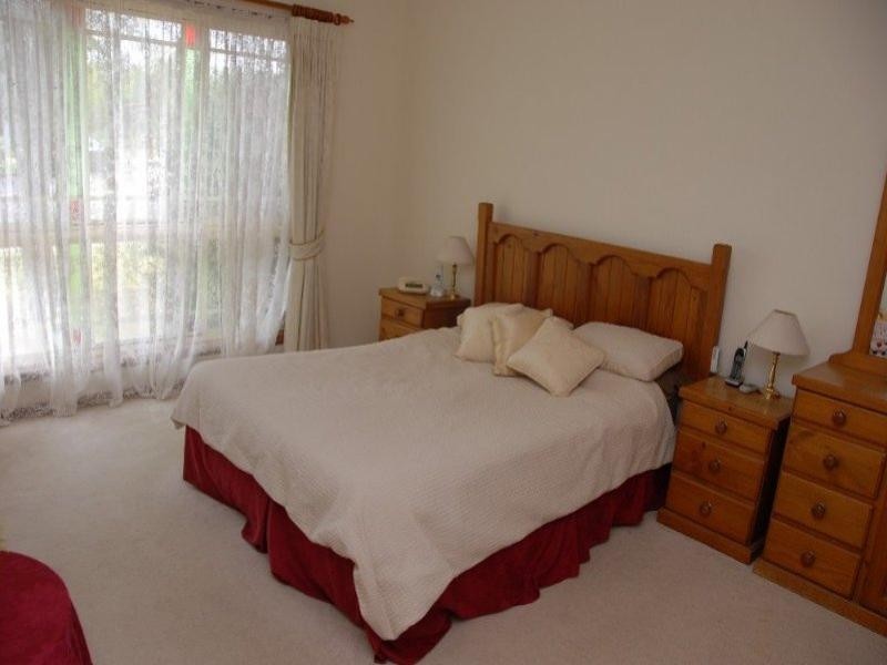 Glen Alpine NSW 2560