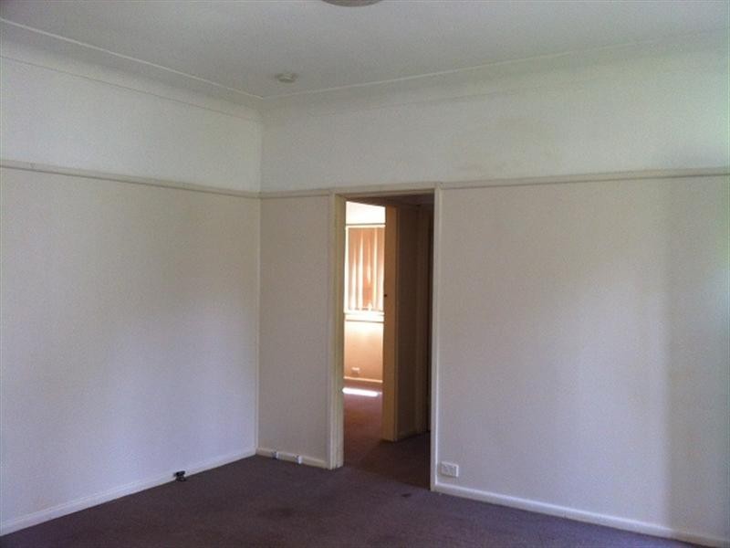 23 Ivanhoe Place, Ingleburn NSW 2565